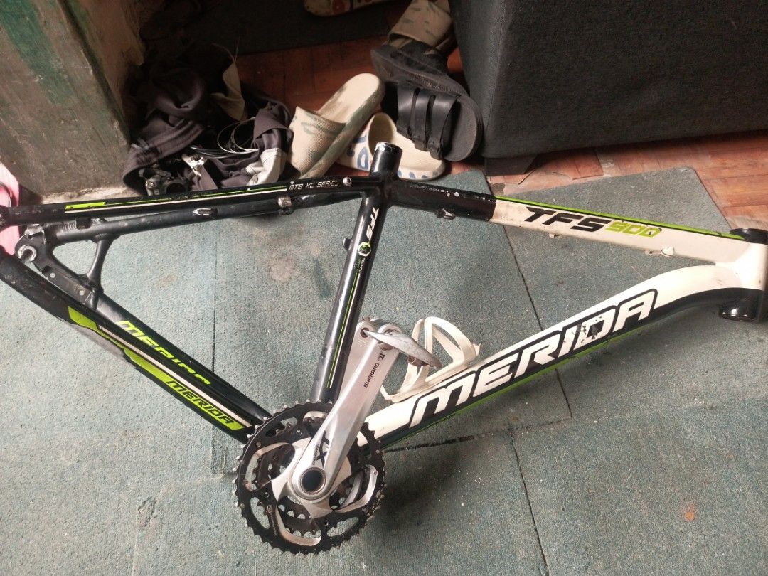 Merida TFS 500 Frame, Manitou Fork, Wheels, Drivetrain (Category: Bicycles) located in Manila. Submitted by doskinsethrift (Listing ID 1442211585, Image 3). Description: - Merida TFS 500 Frame - Manitou Front Fork - Maxxis Aspen Wheelset - Shimano Crankset - Full Drivetrain (shifters, derailleurs, chain) - All parts from a Merida bike - Ideal for new MTB builds or upgrades.