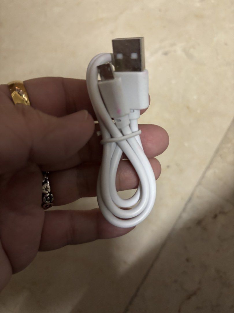 Micro charger usb (Category: Chargers & Cables) located in Manila. Submitted by vintageaccessories (Listing ID 1442336615, Image 2). Description: .