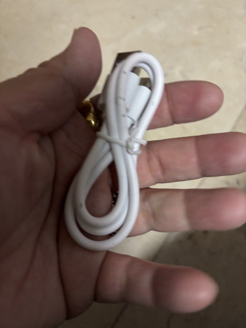 Micro charger usb (Category: Chargers & Cables) located in Manila. Submitted by vintageaccessories (Listing ID 1442336615, Image 1). Description: .