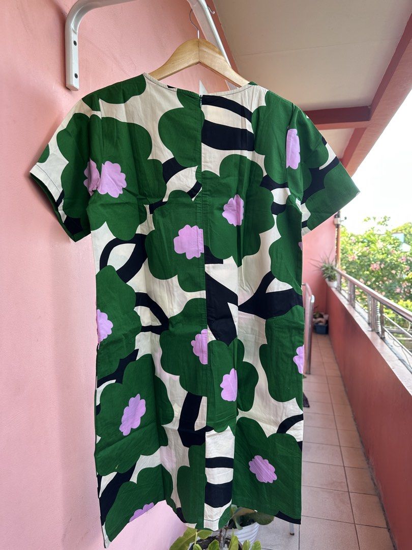 Midi dress from BKK (Category: Dresses) located in Pasig City. Submitted by tinydonuts (Listing ID 1442225983, Image 2). Description: .