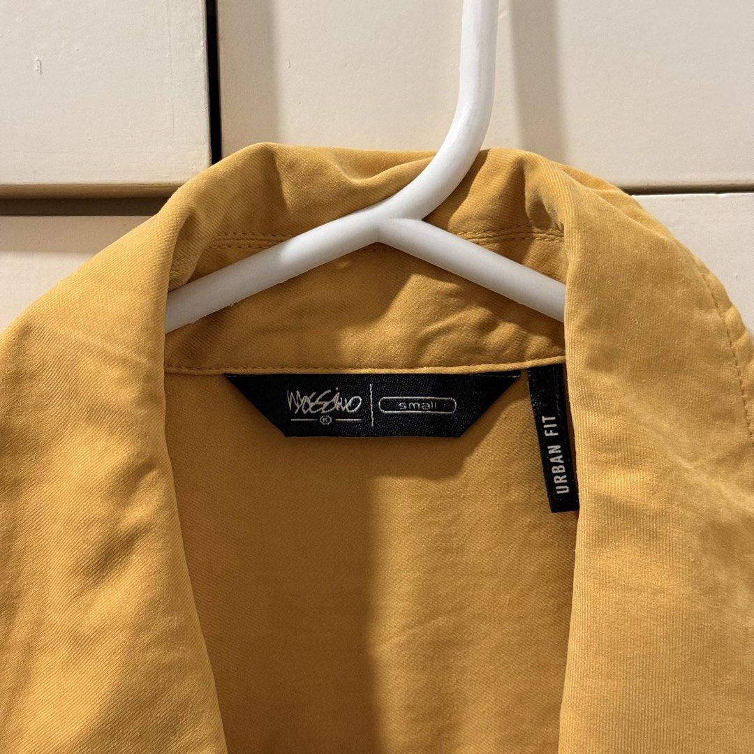 MOSSIMO POLO SHIRT (Category: Formal Shirts) located in Cabanatuan. Submitted by geleen.declutter (Listing ID 1442168544, Image 2). Description: 100% cotton | smooth texture cotton Size S | No flaws or stains Only worn twice for internship and self-shoot.