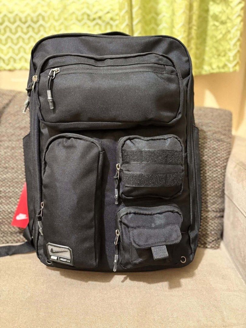 Nike Utility Speed Training Backpack (Category: Community) located in Quezon City. Submitted by stuffs.hellyy (Listing ID 1442242600, Image 1). Description: Nike Utility Speed Training Backpack Size: 46cm H x 28cm W x 15cm D (27L) CK2668-010.
