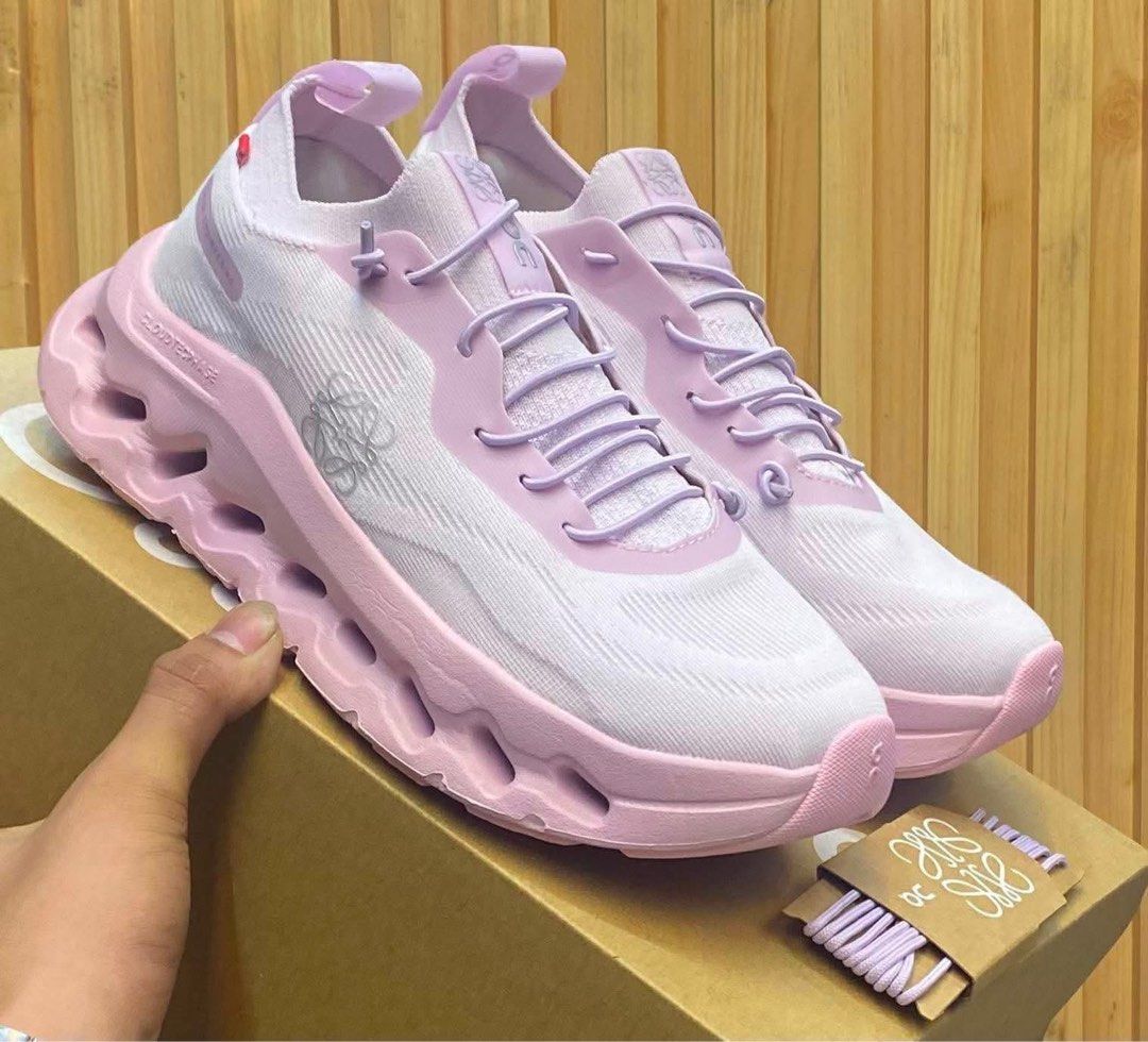 On Running Cloudtilt x Loewe “Pale Pink” (Category: Sneakers) located in Manila. Submitted by YSABELLE_MARGARETTE (Listing ID 1442246256, Image 2). Description: size 36-40 available (women size) j&t courier nationwide or lalamove around manila PAYMENT FIRSTH THRU GCASH!.
