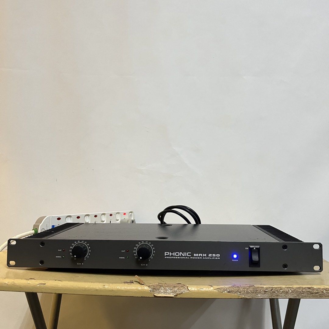Phonic Max 250 Power Amplifier (2x80W)