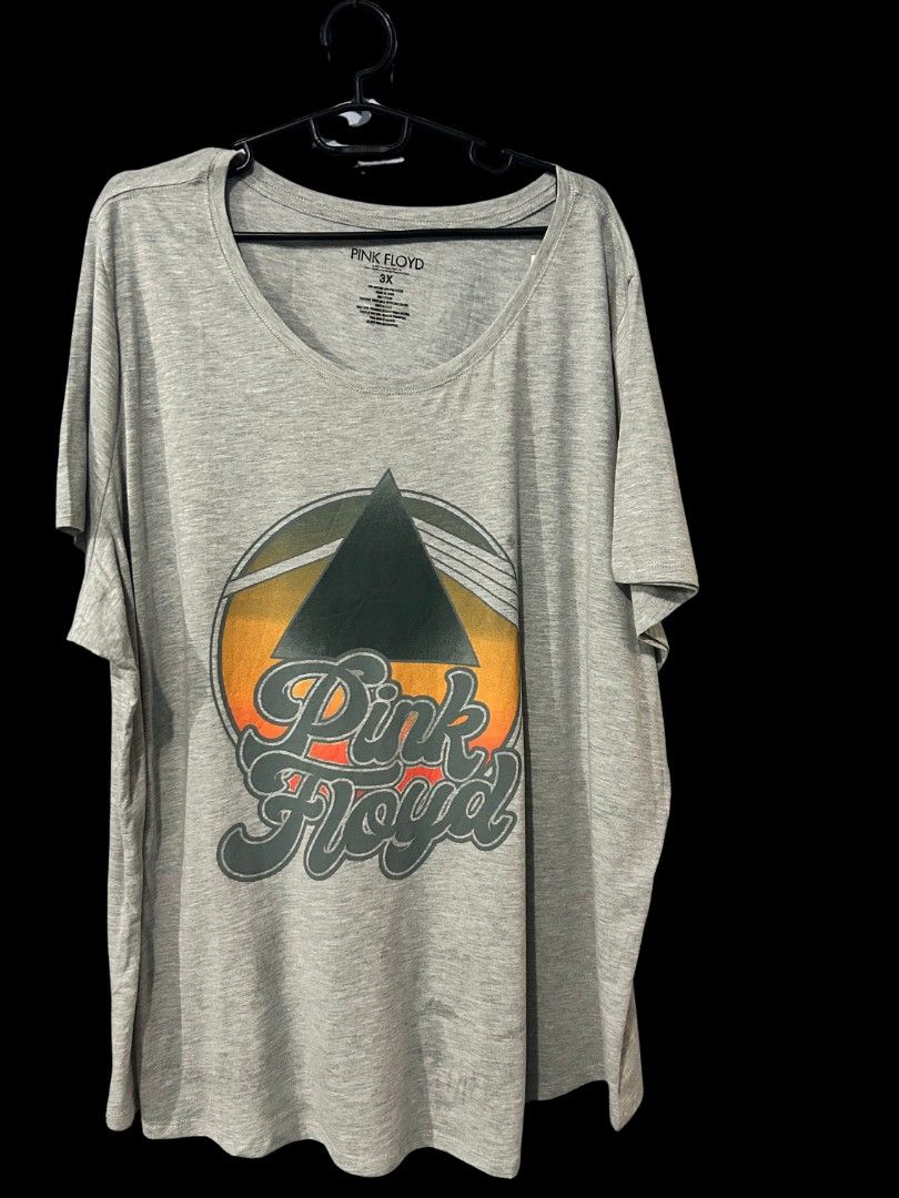 PINK FLOYD (Category: Shirts) located in Cavite. Submitted by jp477 (Listing ID 1442156053, Image 1). Description: Pink Floyd Dark Side of the Moon Shirt Size 3XL.