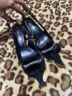 (Category: ) located in . Submitted by _b00pcloset2024 (Listing ID 1442228156, Image 1). Description: .