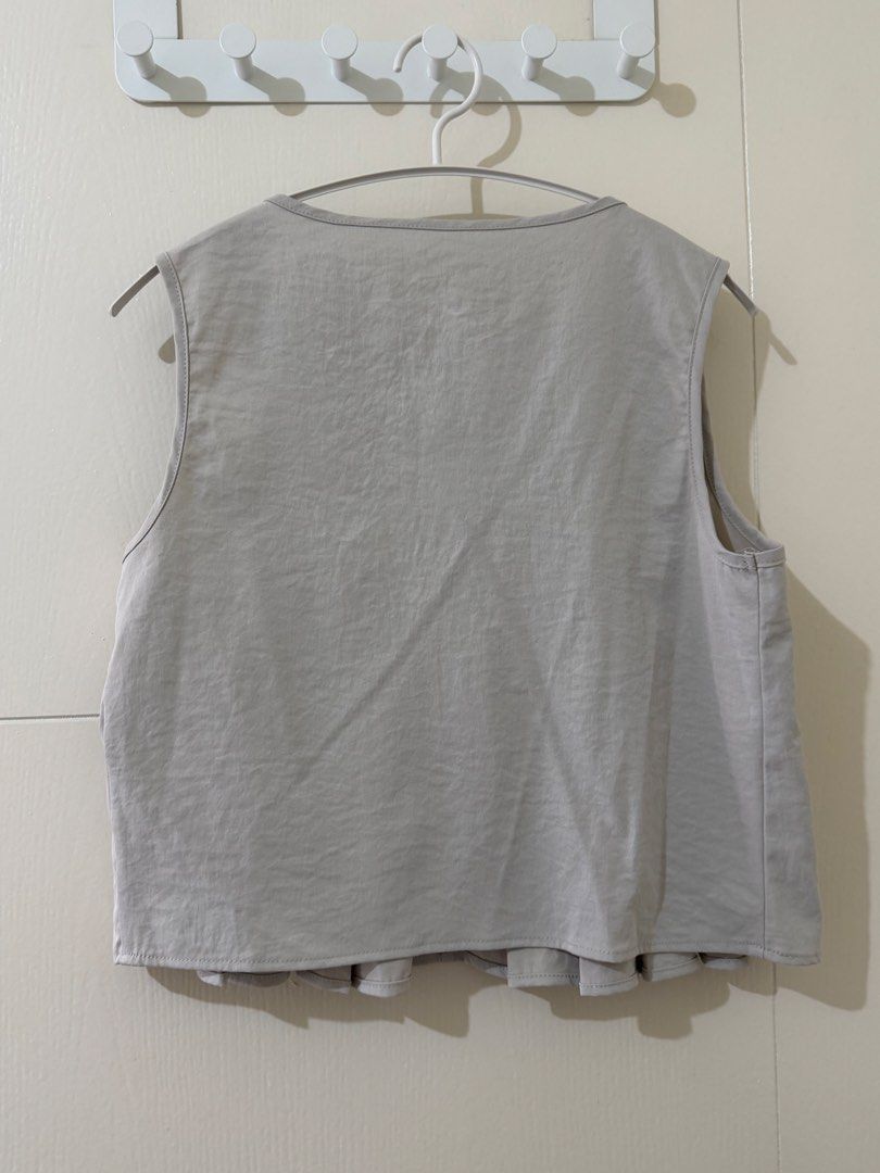 Pleated tie up top with maxi skirt - Coordinates (Category: Sleeveless) located in Manila. Submitted by ayisssh (Listing ID 1442165318, Image 3). Description: .