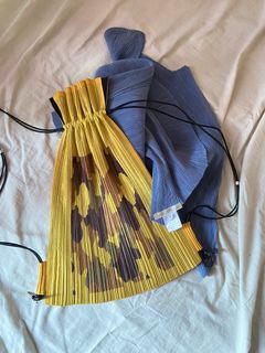 (Category: ) located in . Submitted by rewear.ag (Listing ID 1442318584, Image 1). Description: .