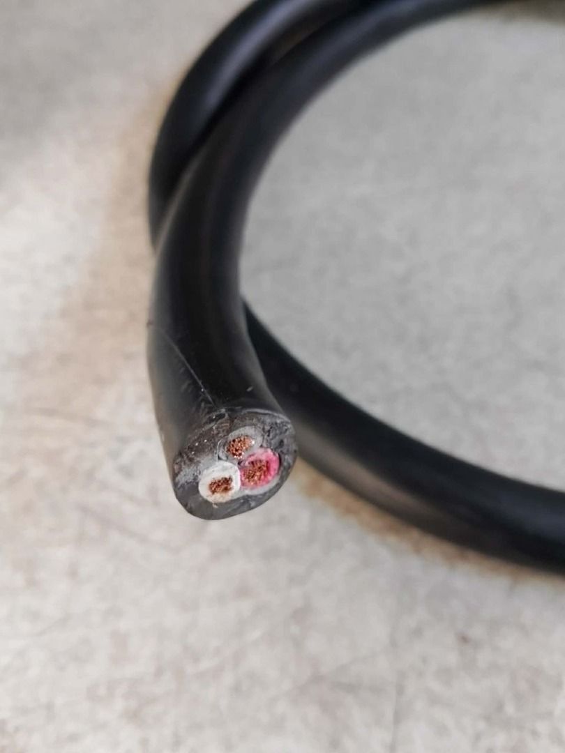 Royal Cord Specs: 3C, 12AWG (Category: Everything Else Others) located in Manila. Submitted by joeyroque09 (Listing ID 1442170665, Image 2). Description: Royal Cord Specs: 3C, 12AWG.