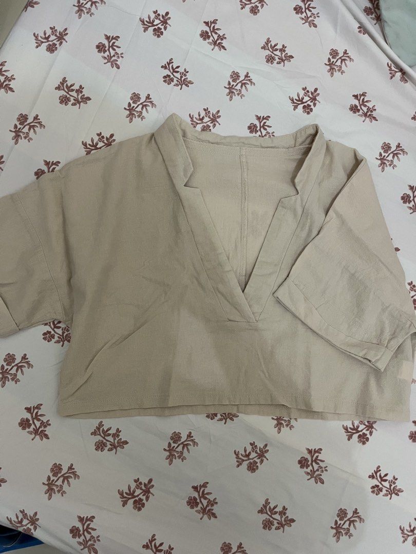 Shein cotton linen beige top (Category: Blouses) located in Tuguegarao City. Submitted by declutterf (Listing ID 1442235936, Image 2). Description: Cropped Fits Xs-M.