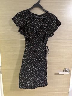 (Category: ) located in . Submitted by shopwith_meeee (Listing ID 1442287915, Image 1). Description: .