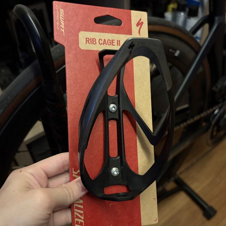 specialized rib cage 2 bottle cage (Category: Parts & Accessories) located in Singapore. Submitted by kyslcb (Listing ID 1442238861, Image 1). Description: bought extra selling at lost .