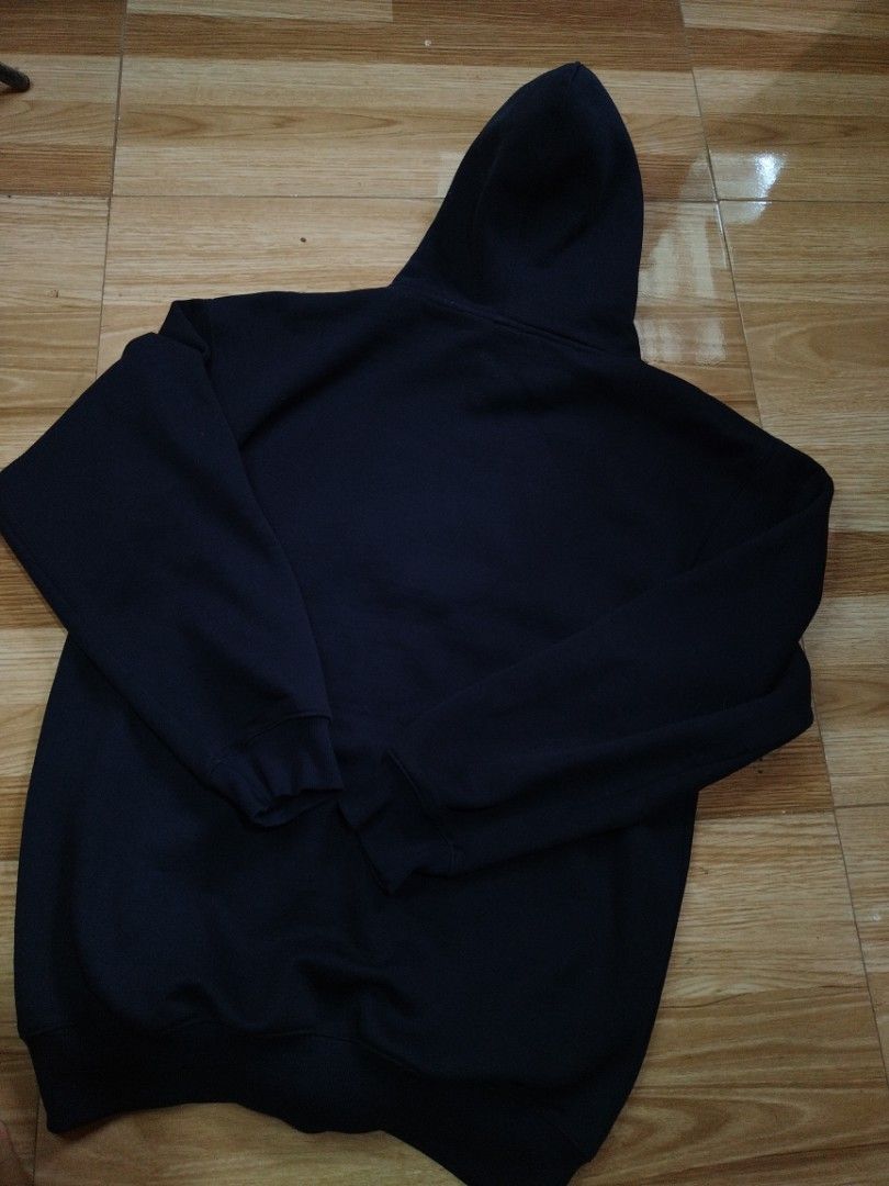 Spitfire hoodie (Category: Coats, Jackets and Outerwear) located in Davao. Submitted by mltd_0624 (Listing ID 1442273601, Image 3). Description: Spitfire hoodie (Large) W22" x L27" Excellent condition (as new) No issue 10/10 color rate.