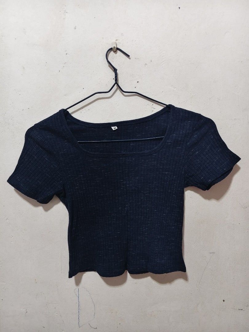 Square Neck Crop Top - M (Category: Shirts) located in Taguig. Submitted by phoopa (Listing ID 1442219038, Image 1). Description: - Dark blue ribbed crop top - Features a square neckline - Short sleeves - Stretchy fabric for a comfortable fit - Tag indicates size M - Versatile for casual or dressed-up occasions.