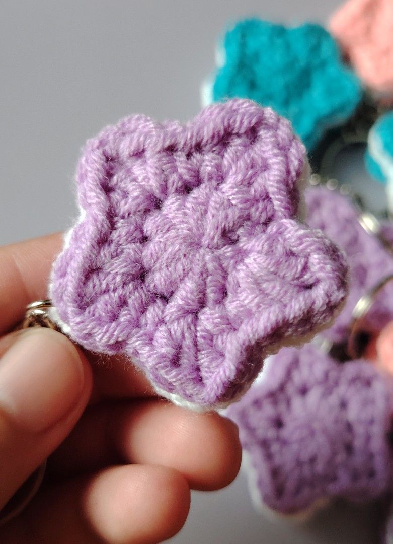 Star Crochet Keychain (Category: Handmade Craft) located in Baguio. Submitted by rivsuga (Listing ID 1442204783, Image 2). Description: — Beginners work — pf + sf is shouldered by buyer — colors available: peach, sky blue, violet.