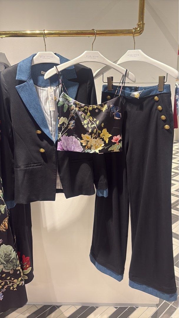 Styling & Declutter (Category: Dresses) located in Singapore. Submitted by dycrowned (Listing ID 1303775444, Image 2). Description: Style with your existing wardrobe and declutter them at the same time! Styling service includes reorganizing your wardrobe $50/hr.