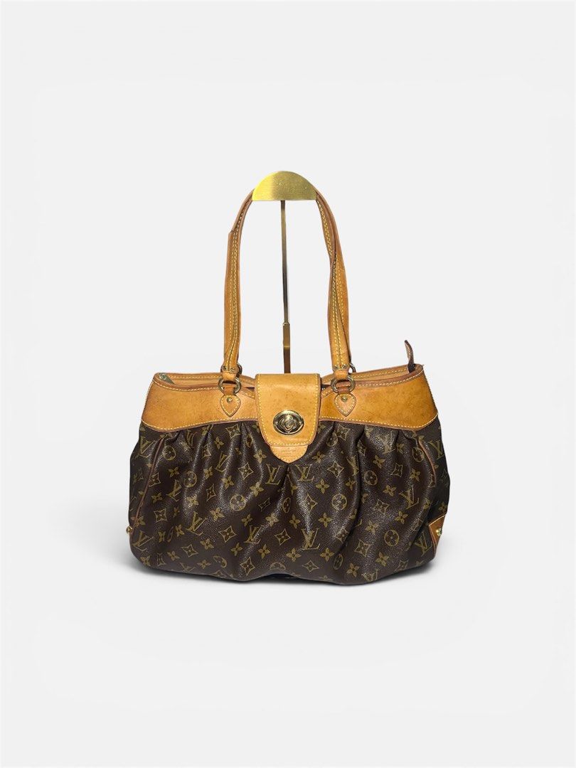 🇯🇵SUPER RARE Auth LV Boétie Mm (Category: Luxury Bags & Wallets) located in Imus. Submitted by declutteringbyk (Listing ID 1442170580, Image 3). Description: • Verified authentic date code •Code: SP0161 • Top zipper closure • Front flap with turn-lock • Bought in Japan🇯🇵 • No inclusions • Rare discontinued piece - such a steal for its price✨🧸 Issue: One handle has a tear but still usable. Can still be restored/repairable, just no time to hav