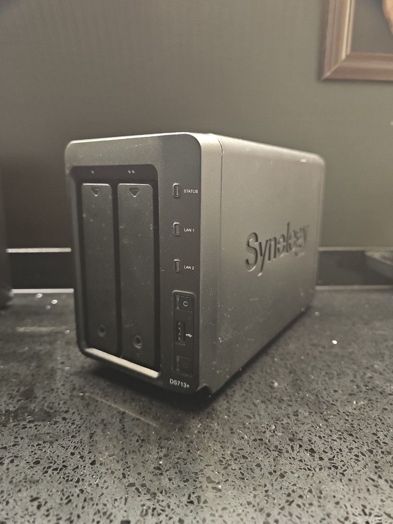 Synology DS713+ NAS Drive
