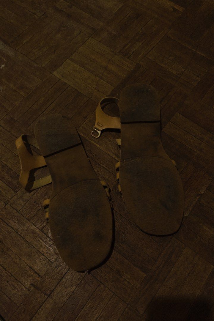 Tan Woven Leather Strap Sandals with Buckle Ankle Strap (Category: Flats & Sandals) located in Angeles City. Submitted by chandriadeclutter (Listing ID 1442343822, Image 2). Description: - Tan woven leather sandals - Ankle strap with buckle closure - Comfortable and stylish for everyday wear - Perfect for summer outfits Size 6-7.