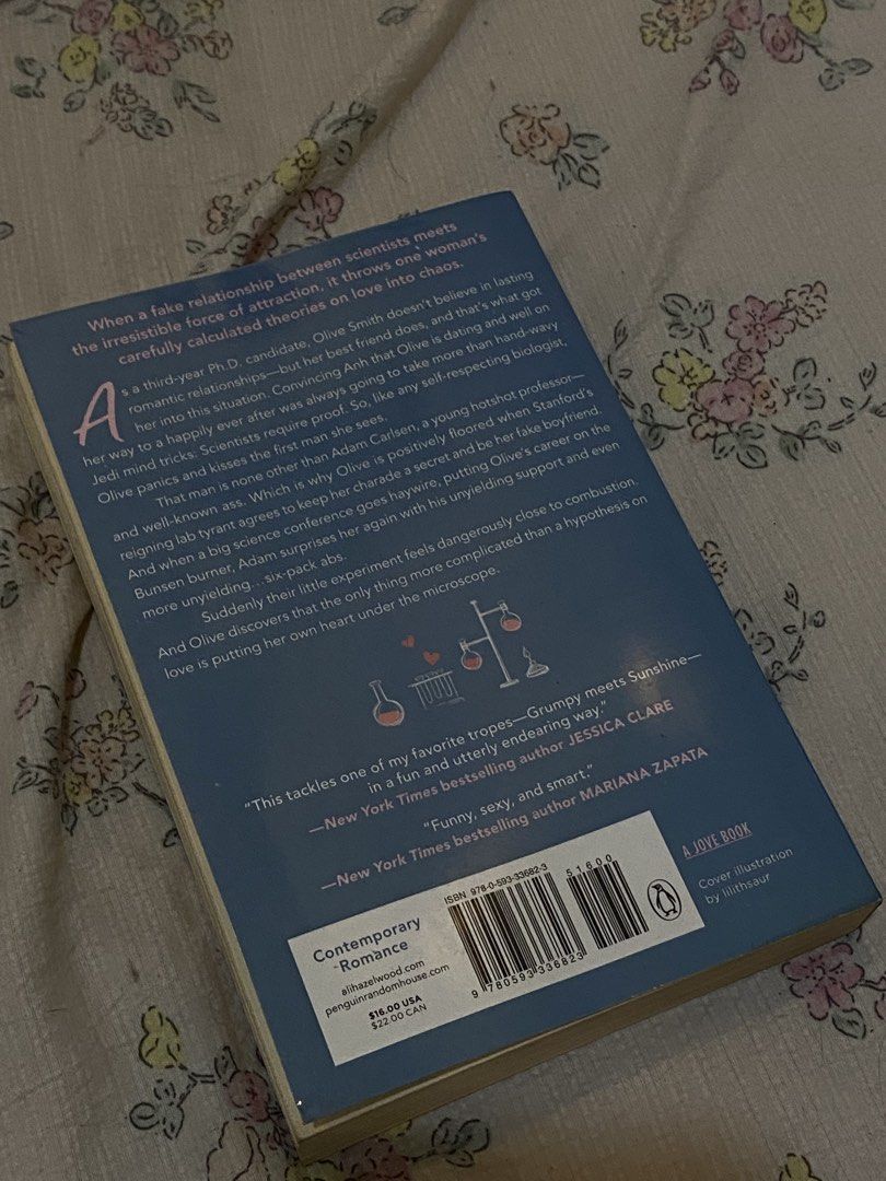 The Love Hypothesis by Ali Hazelwood (Category: Storybooks) located in Taguig. Submitted by dnielledls (Listing ID 1442243355, Image 2). Description: - “The Love Hypothesis” by Ali Hazelwood paperback || plastic cover but can be easily removed without damaging the book - have never read - price is negotiable - RFS: decluttering 📍 Taguig City MOP: Gcash Payment MOD: J&T and meet ups only around taguig..