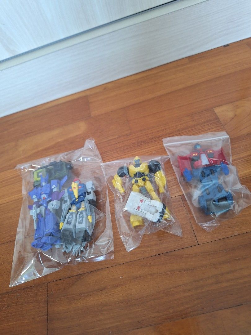 Transformers bundle (Category: Action & Battle Toys) located in Singapore. Submitted by fzmun_ (Listing ID 1442175699, Image 1). Description: Blokees are all complete with cards: $15 Bee + Prowl: $2 BK meal TFA Optimus Prime: $5.