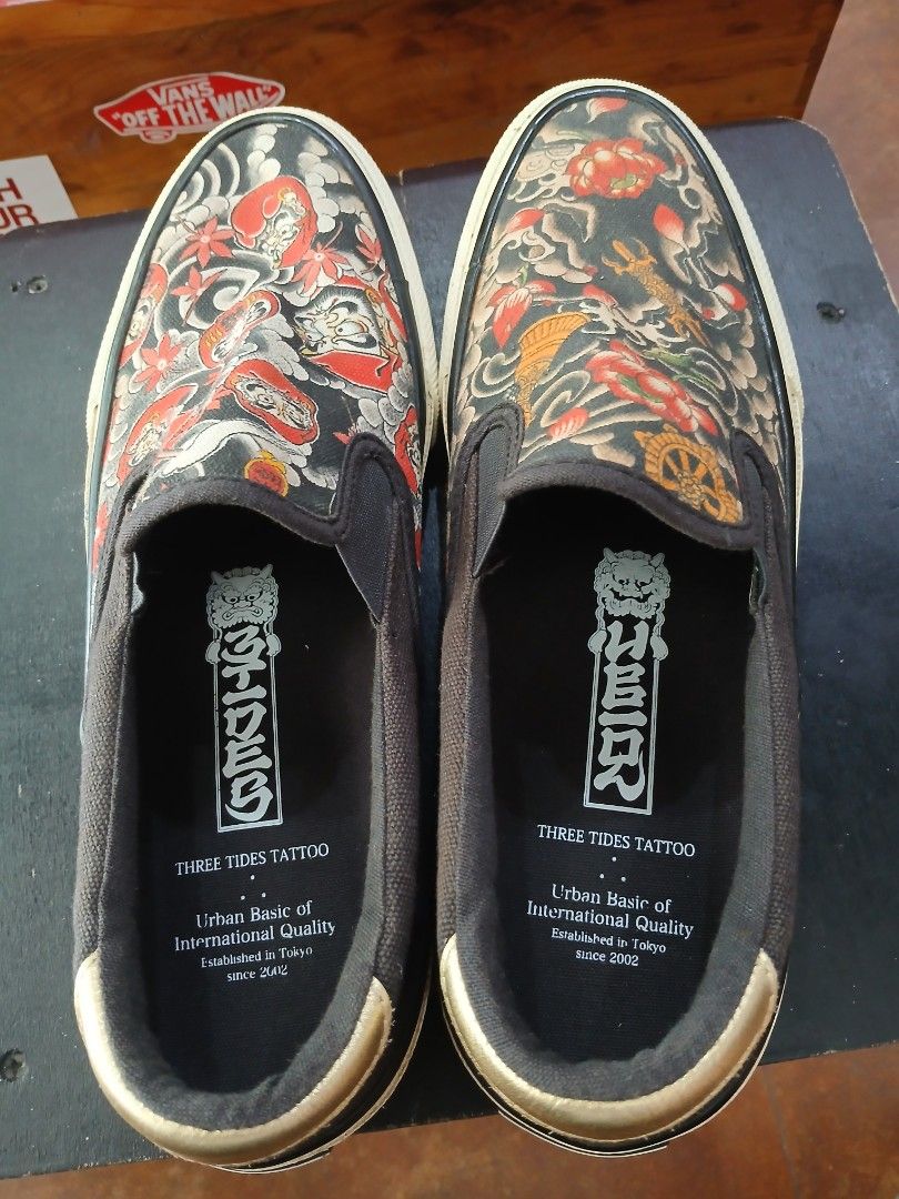 UBIQ three tides tattoo shoes (Category: Sneakers) located in Cebu City. Submitted by perfectzero (Listing ID 1442193203, Image 2). Description: .