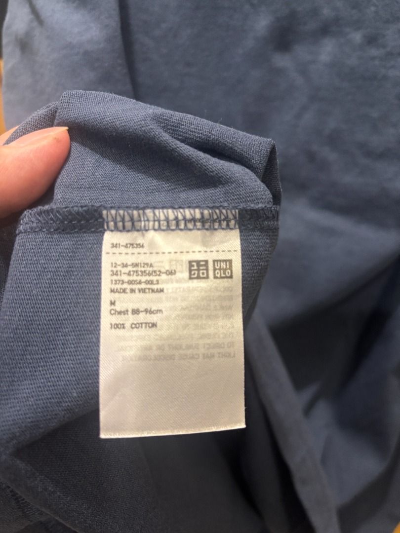Uniqlo Cotton Shirt | Medium & Small | As pack only (Category: Tshirts & Polo Shirts ) located in Manila. Submitted by ea_digital (Listing ID 1442335611, Image 3). Description: AIRISM Uniqlo Polo Shirt | Medium | AS PACK ONLY 💸 Price: P649 for 2💸 PLEASE READ THE DETAILS BELOW: Item Conditions: ✅ Original ✅ Brand: Uniqlo 📌 Uniqlo Cotton Shirt-Blue: Medium size 📌 Uniqlo Cotton Shirt-Brown: Medium size 📌 Uniqlo Cotton Shirt-Black: small size Sh