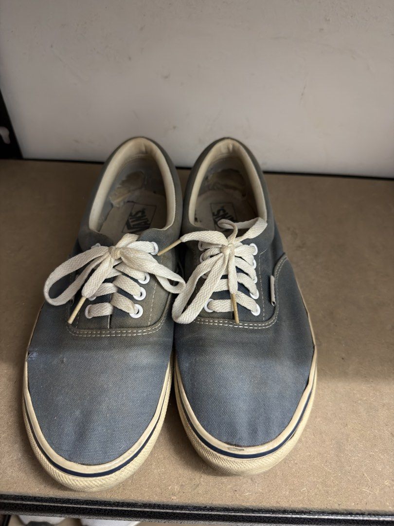Vans Era Blue Canvas Sneakers US 9 (Category: Sneakers) located in Davao. Submitted by sukimum (Listing ID 1442246959, Image 1). Description: Decluttering. Still wearable, can also bring it to a shoe spa. Good collector’s item.