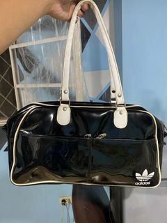 (Category: ) located in . Submitted by brazziwardrobe (Listing ID 1442312870, Image 1). Description: .