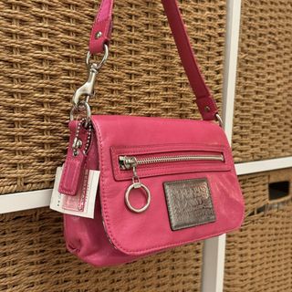 （分類：）位於 。 由 second_glance 提交（商品編號 1442303664，圖片 1）。簡介： 。