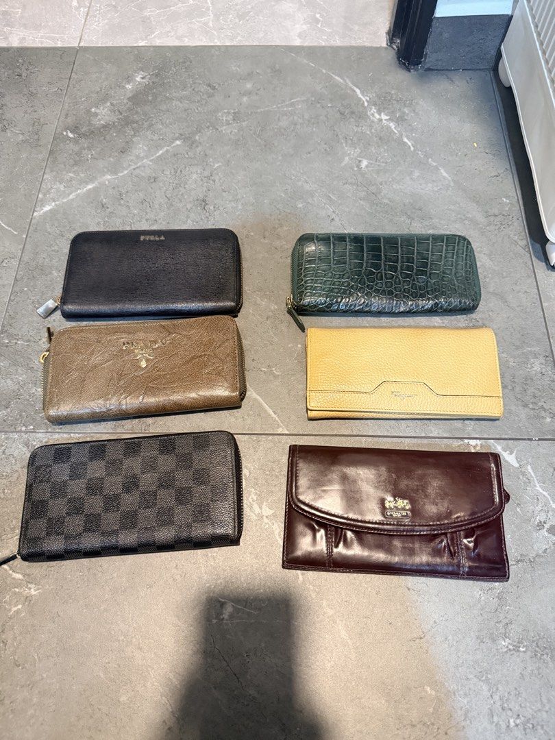 Wallets (Category: Bags & Wallets) located in Singapore. Submitted by beautiful_stranger (Listing ID 1416865355, Image 1). Description: Bought from thrift seller Used condition Vintage coach Buy only if you are comfortable ya MCM - $45.