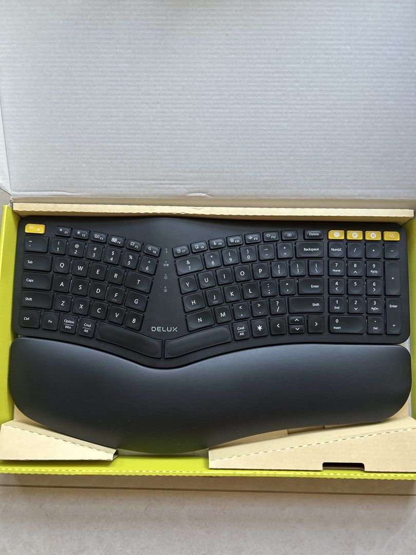 Wireless Keyboard with Wrist Rest474765550682777602