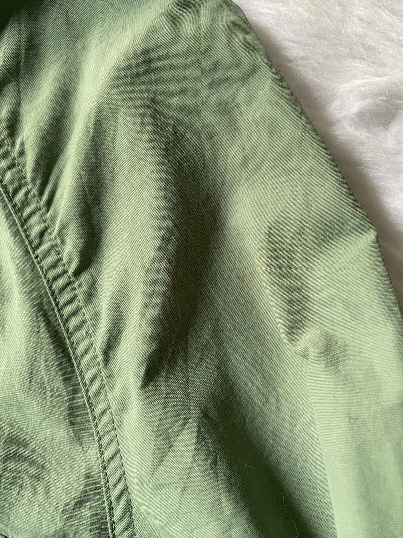 Woolrich Green Utility Multi-Pocket Hooded Parka (Category: Coats, Jackets and Outerwear) located in Quezon City. Submitted by getgetpao (Listing ID 1442169992, Image 3). Description: Size on tag Medium 26”Lx20.5”W Issue: minimal stain (see photos) Washed Very good condition - Type: Green Utility Jacket - Features: Hood, drawstring waist, multiple front pockets - Closure: Button MOP: GCASH PAYMENT FIRST LOC: NOVALICHES QC .