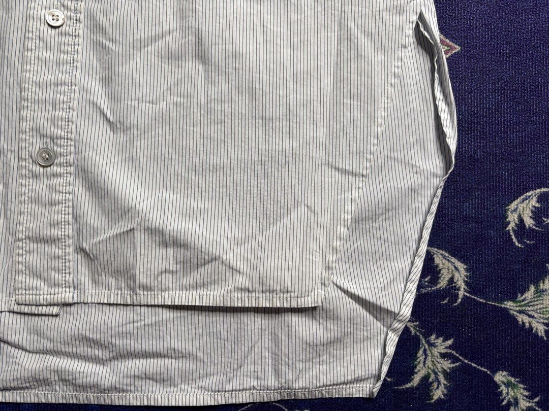 Wooyoungmi Paris Pocket Polo (Category: Formal Shirts) located in Valenzuela. Submitted by telagram (Listing ID 1442328534, Image 2). Description: .