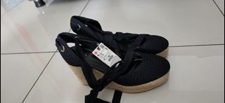 (Category: ) located in . Submitted by js.tan. (Listing ID 1442251611, Image 1). Description: .