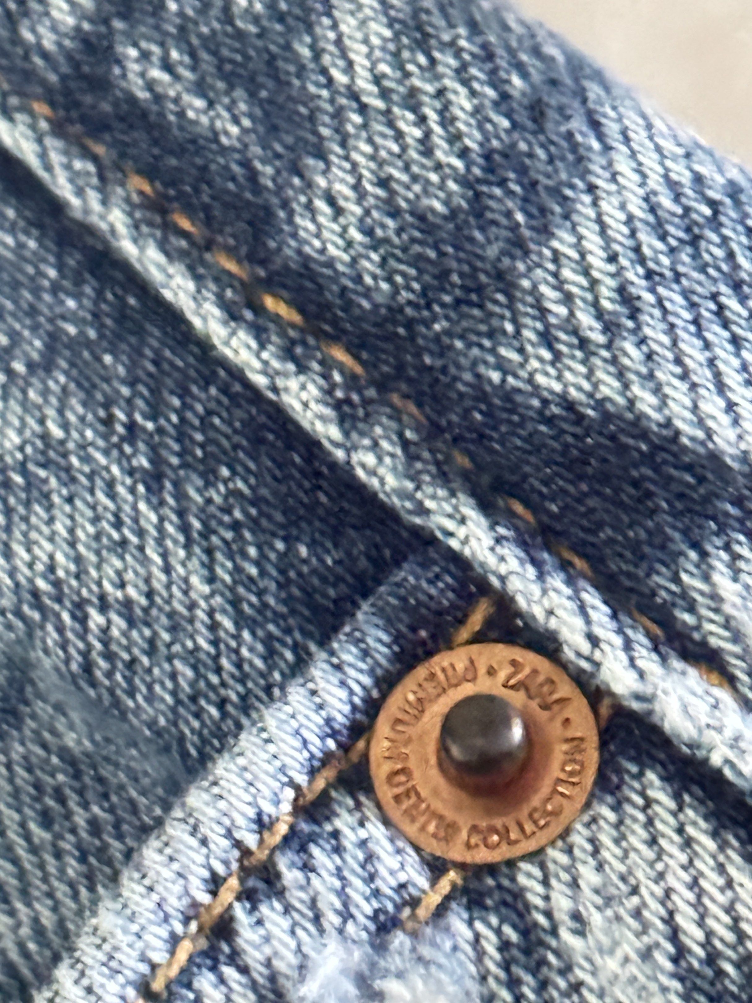 Zara jeans (Category: Jeans) located in Quezon City. Submitted by cornerco (Listing ID 1442220746, Image 2). Description: Laid flat dimes: Waist 17’ Length 36.5’ No issue Non stretch jeans (fabric type).