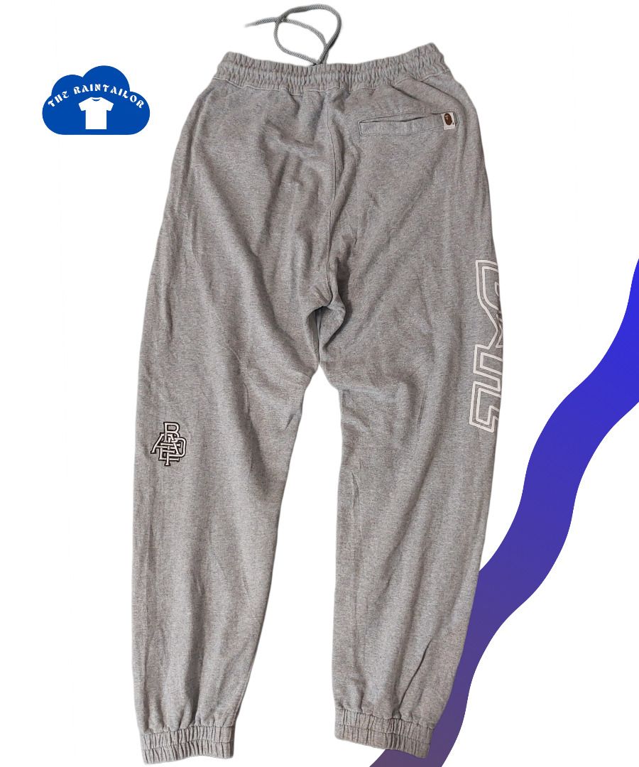A Bathing Ape Patchwork Sweatpants (Category: Joggers) located in Baguio. Submitted by theraintailor (Listing ID 1442430472, Image 2). Description: BAPE Patchwork Sweatpants Grey Good Condition Waist Size: 28-29 Inches (All around) Inquire for additional info Payment Methods: Gcash or Maya Shipping Method: J&T Shipping Fee will be paid by buyer .