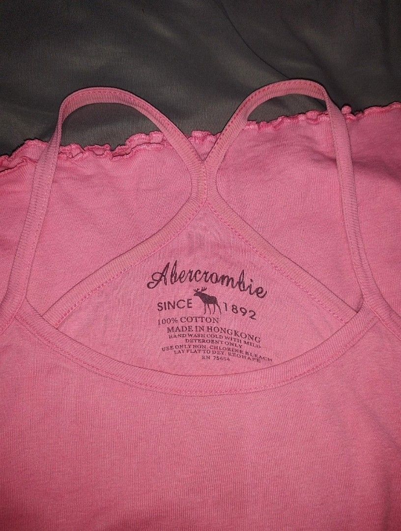 ABERCROMBIE Pink Sleeveless Top (Category: Sleeveless) located in Quezon City. Submitted by retrogreycollections (Listing ID 1442514854, Image 2). Description: XS-M Excellent condition No issue ₱190 📍 Quezon City.