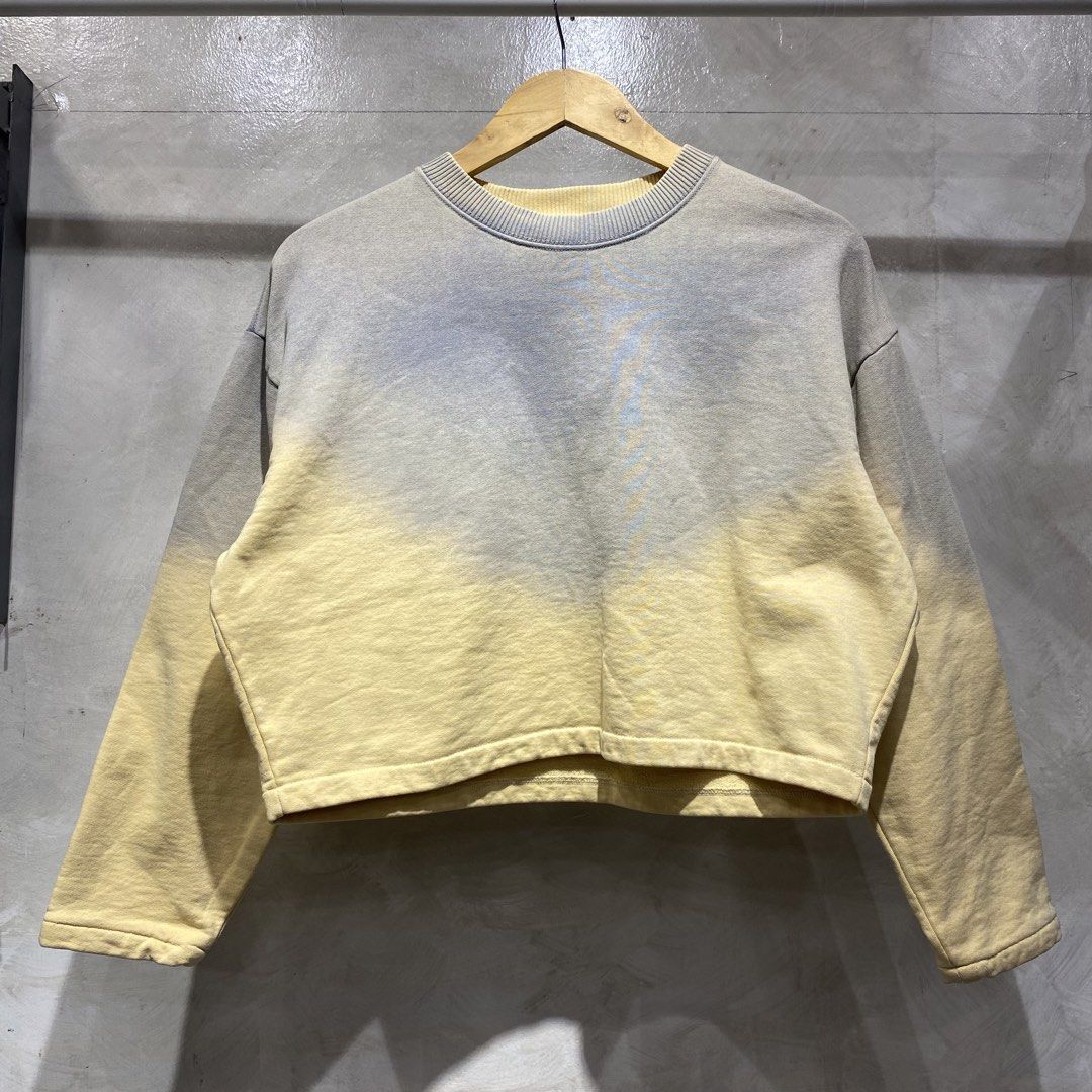 Acne Studios - Ombre Cropped Sweater (Category: Longsleeves) located in Manila. Submitted by dailypickups_ (Listing ID 1442509271, Image 1). Description: Size: XS-S Condition: 10/10 Material: 100% Cotton .