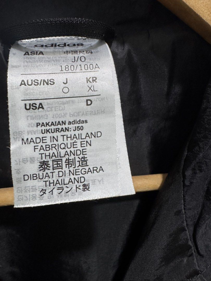 Adidas 3 stripe windbreaker (Category: Coats, Jackets and Outerwear) located in Valenzuela. Submitted by zuubee (Listing ID 1442436321, Image 2). Description: Adidas 3 stripe windbreaker Size S-M Elastic cuff, hem Lightly used Decluttering Php 600 + shipping .