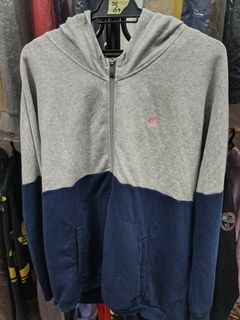(Category: ) located in . Submitted by leecasualthrift (Listing ID 1442448383, Image 1). Description: .