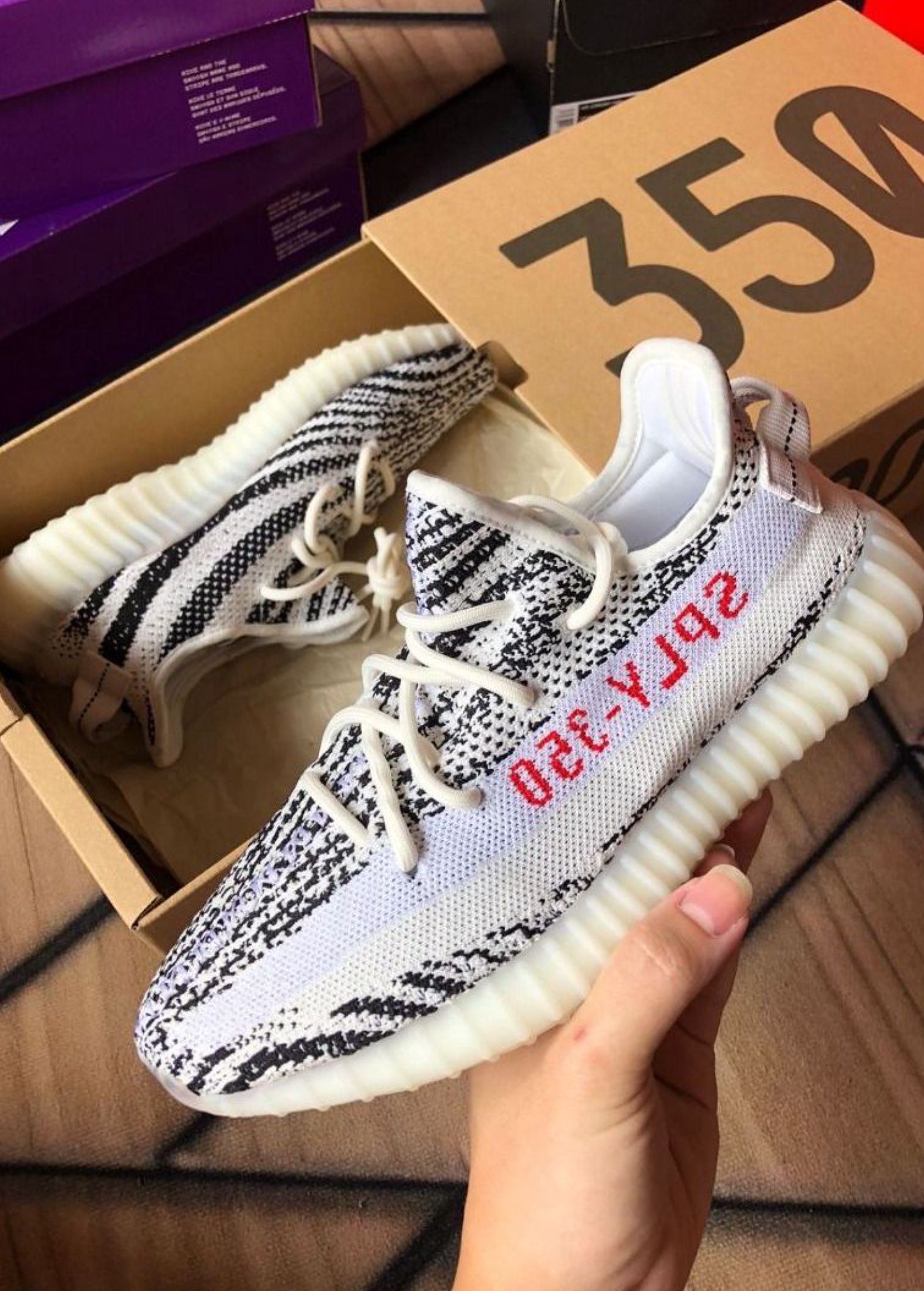Adidas originals Yeezy Boost 350 V2 Zebra Shoes (Category: Sneakers) located in Singapore. Submitted by bravewolf (Listing ID 1442367350, Image 1). Description: 💎 Adidas 👟 Adidas originals Yeezy Boost 350 V2 Zebra Shoes 🆕 Brand New 🚚 Free ship J&T/Ninja Van 📸 3-day confirm 💰 COD ✉️ Chat for inquiries.