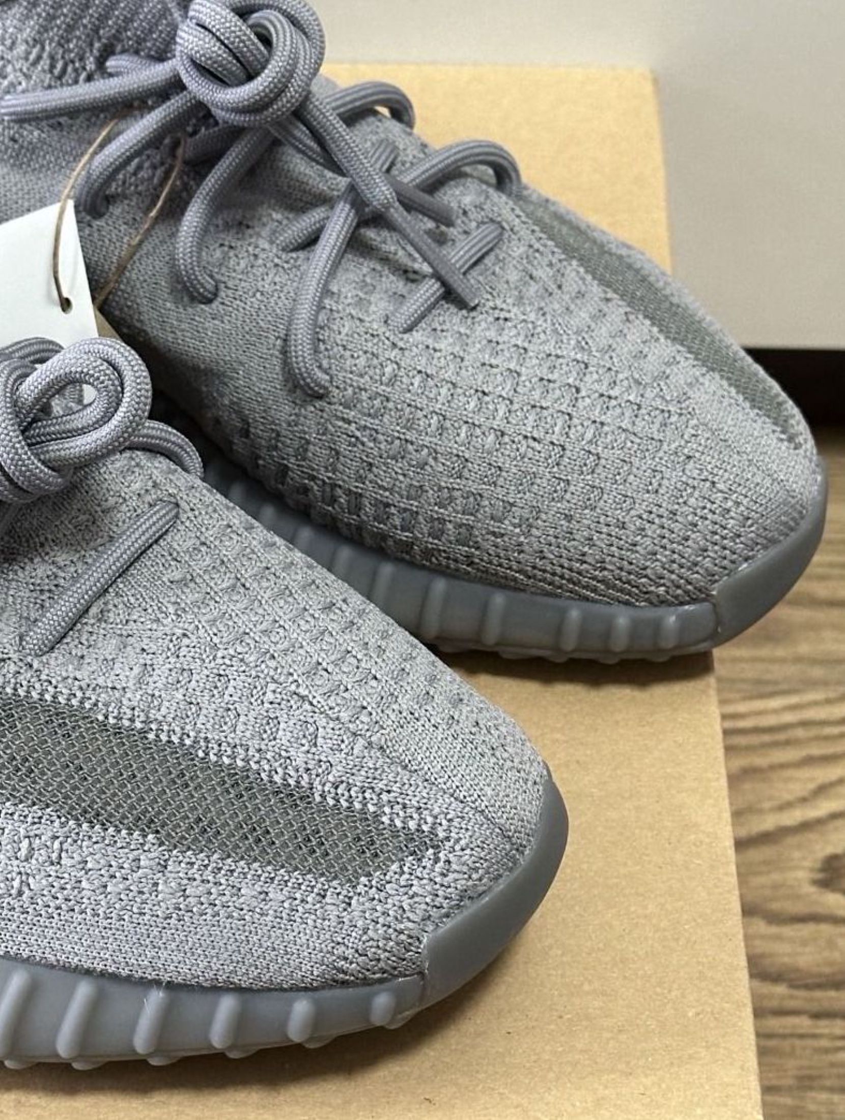 Adidas originals Yeezy Boost 350 V2 Shoes Grey (Category: Sneakers) located in Singapore. Submitted by poswiftstargg (Listing ID 1442488326, Image 3). Description: 🛒 Adidas In Stock Adidas originals Yeezy Boost 350 V2 Shoes Grey ✔ New ✔ Free ship ✔ Pay on delivery ✔ 3-day confirm Chat me to order 🛍.
