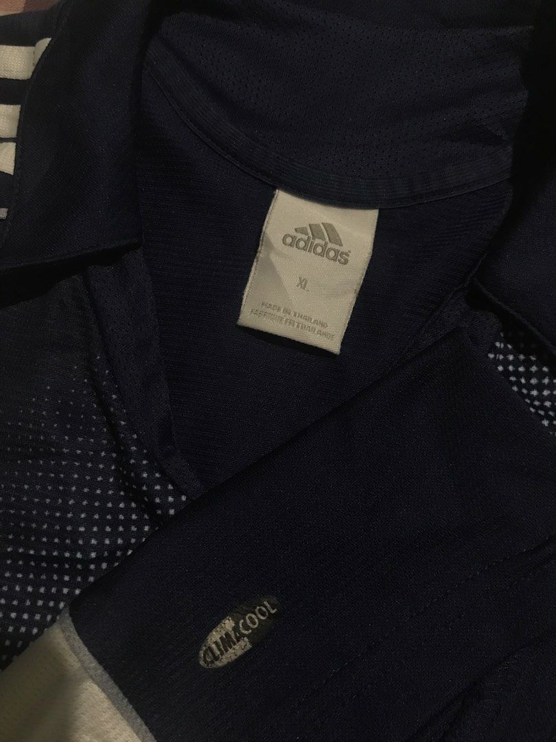 Adidas Vintage Soccer Jersey (Category: Tshirts & Polo Shirts ) located in Angeles City. Submitted by bashthriftstuff123 (Listing ID 1442413617, Image 3). Description: Adidas Vintage Soccer Jersey Size xl on tag Width 21 Length 30 Verygood condi No issue 350 + SHIP.