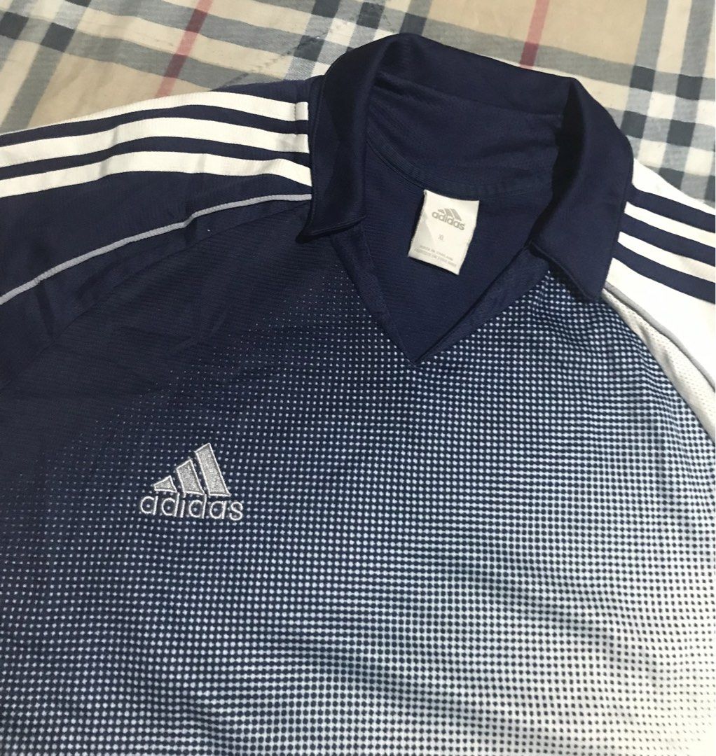 Adidas Vintage Soccer Jersey (Category: Tshirts & Polo Shirts ) located in Angeles City. Submitted by bashthriftstuff123 (Listing ID 1442413617, Image 2). Description: Adidas Vintage Soccer Jersey Size xl on tag Width 21 Length 30 Verygood condi No issue 350 + SHIP.