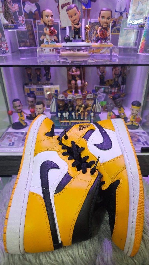 Air Jordan 1 Mid Taxi (Category: Sneakers) located in Manila. Submitted by sandrooo (Listing ID 1442458130, Image 3). Description: - Classic Air Jordan 1 Mid Taxi - Striking colorway: Yellow, black, and white - Essential addition to any sneaker collection Size 10m Paco Manila location.