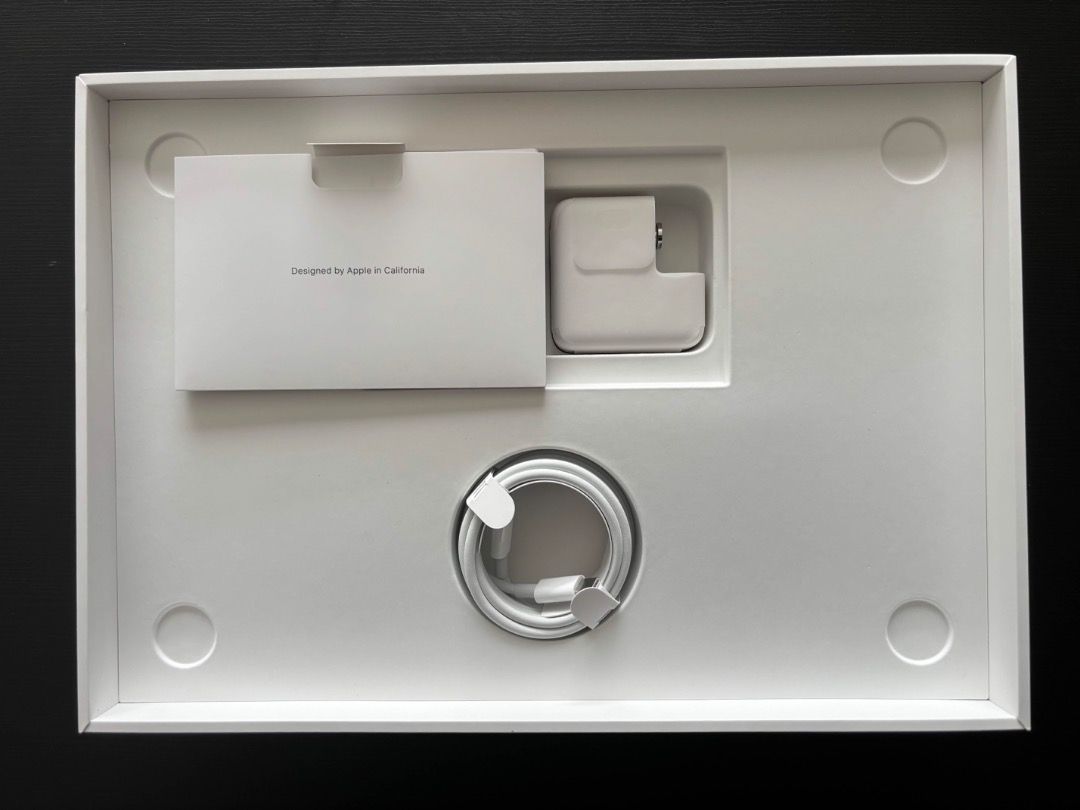 Apple MacBook Air M1 2020475984494949847045