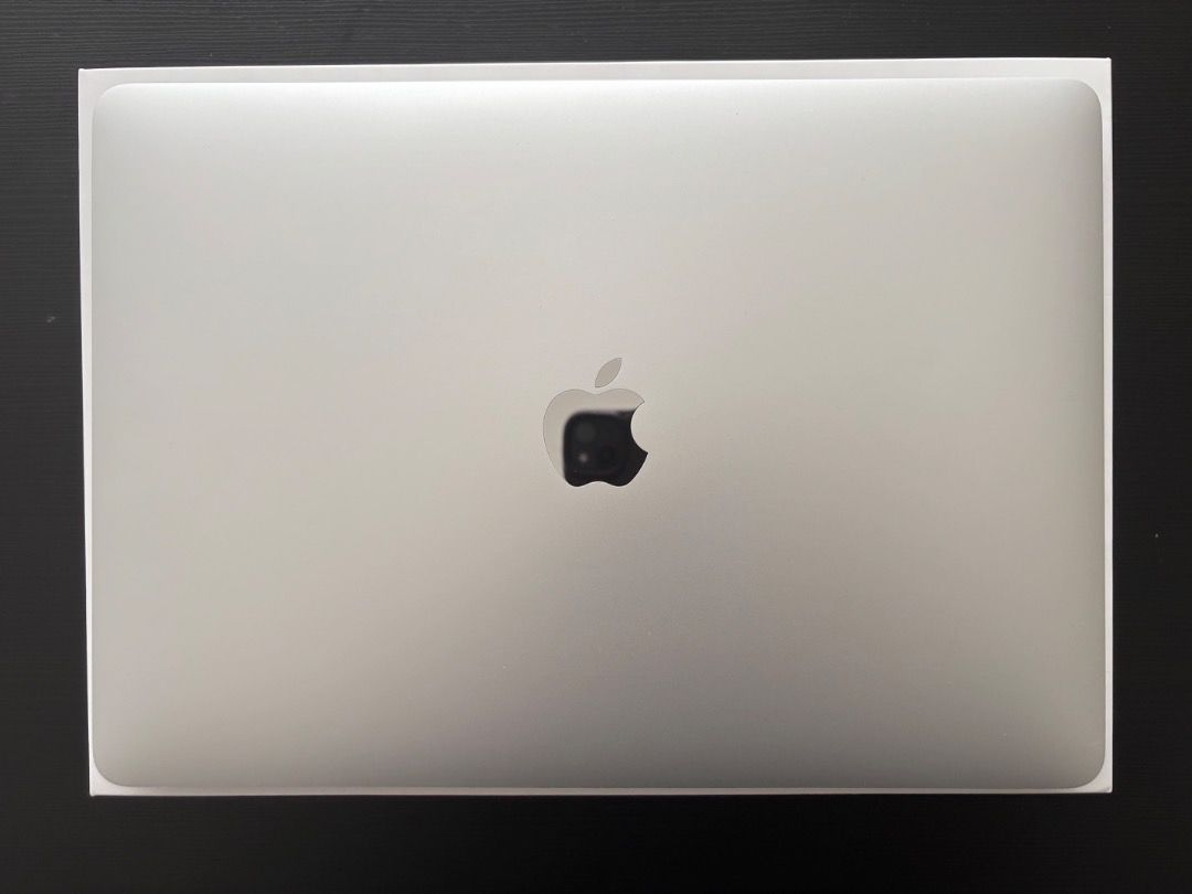 Apple MacBook Air M1 2020475984494949847043