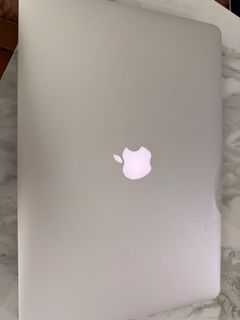 Apple MacBook Pro 15-inch485024925588531200