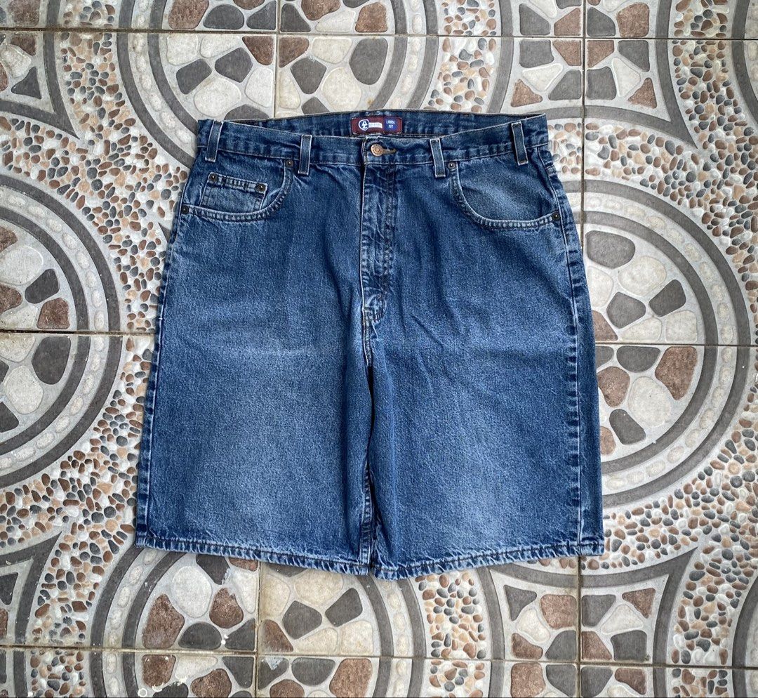 Arizona Loose Fit Jorts (Category: Shorts) located in Valenzuela. Submitted by suaveloots (Listing ID 1442515518, Image 1). Description: - 36/22 - Brand: Arizona Jean Company - Style: Loose Fit Denim Shorts - Size: 36 - Color: Classic Blue Wash - Material: 100% Cotton - Origin: Made in Mexico - Closure: Button and Zip Fly - Pockets: 2 Front, 2 Back - Ideal for: Casual Wear.
